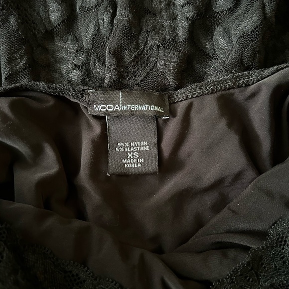 Long sleeve backless midi dress. Moda International. Size: XS - Picture 8 of 8